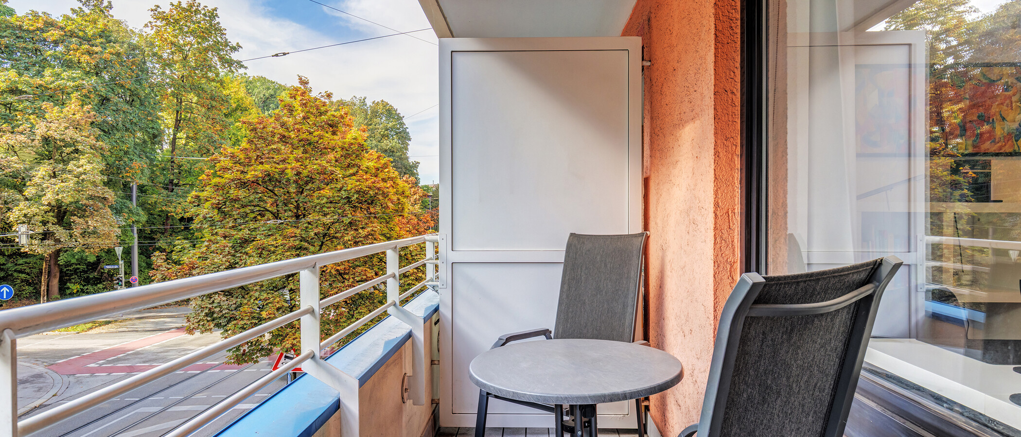 apartment München Bogenhausen 01 balcony 15034