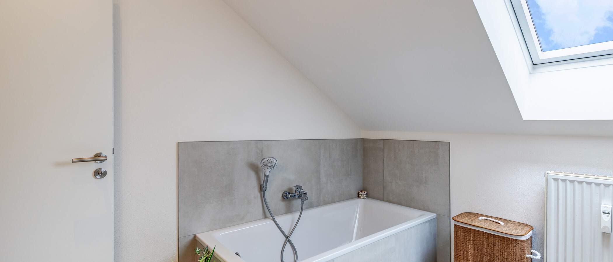 attic apartment München Solln 04 bathroom 15038
