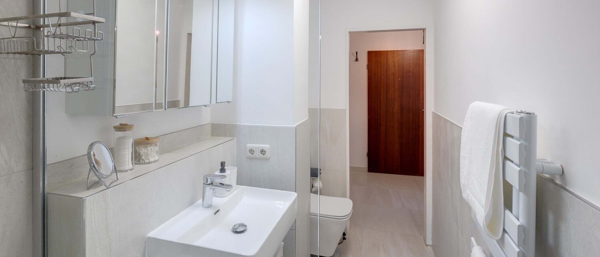 apartment München Schwabing-West 02 bathroom 15039