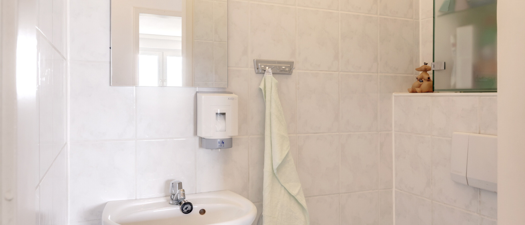 apartment München Obergiesing 01 separate toilet 15043