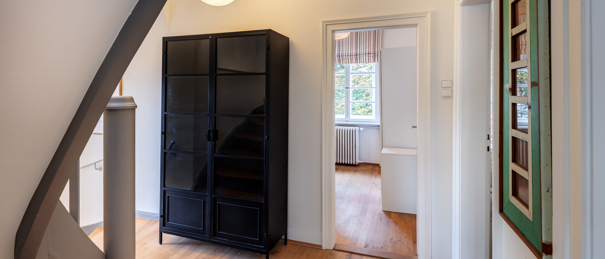 corner townhouse München Nymphenburg 09 hall 15047