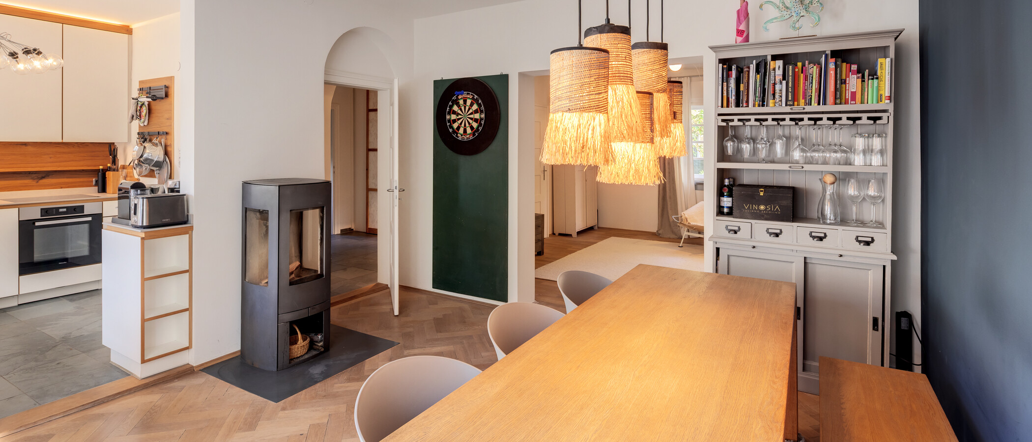 corner townhouse München Nymphenburg 02 dining area 15047