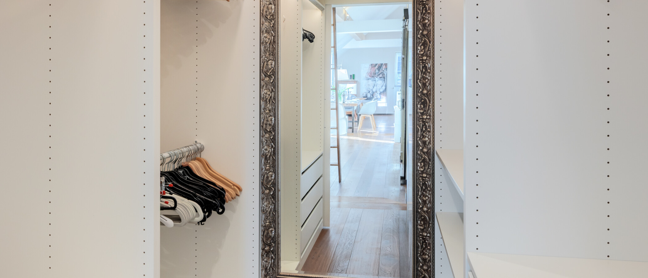 gallery apartment  München Obergiesing 01 Walk-in closet 15054
