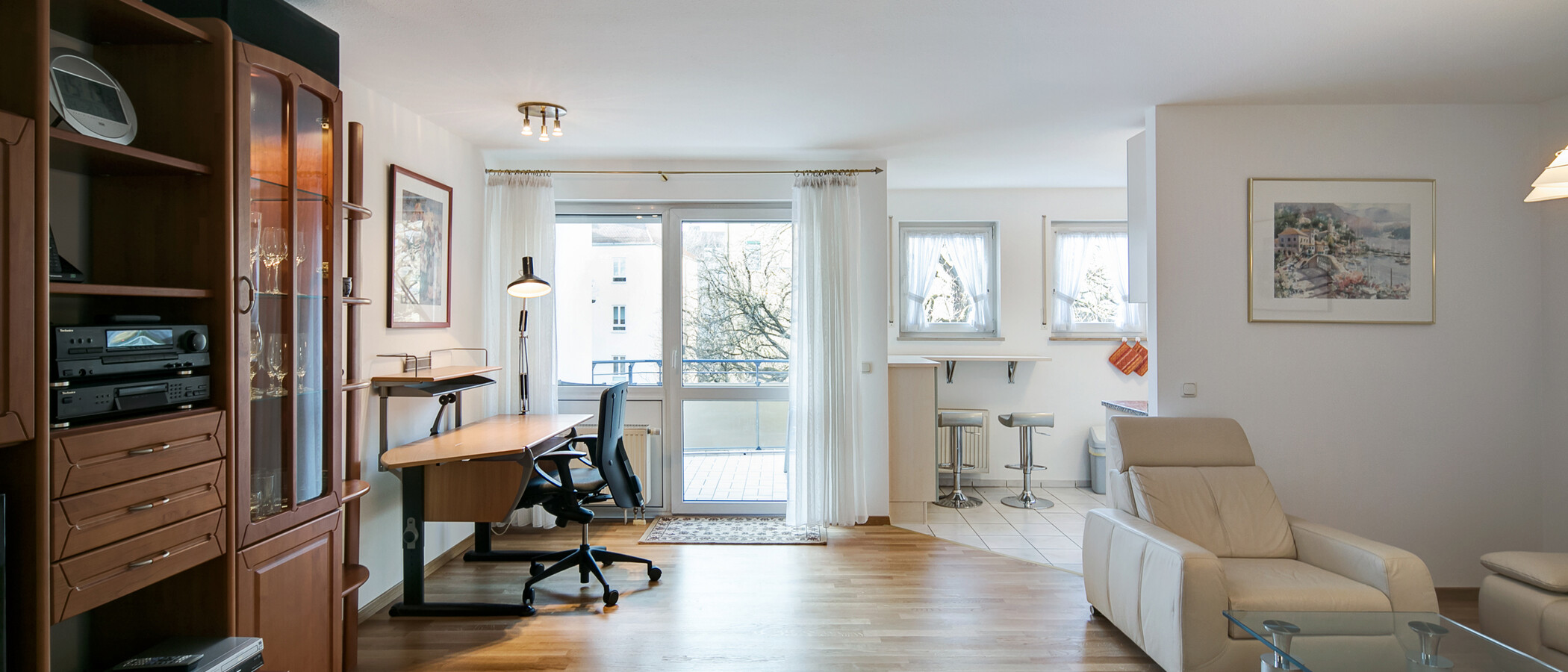 apartment München Glockenbachviertel 04 living room 1531