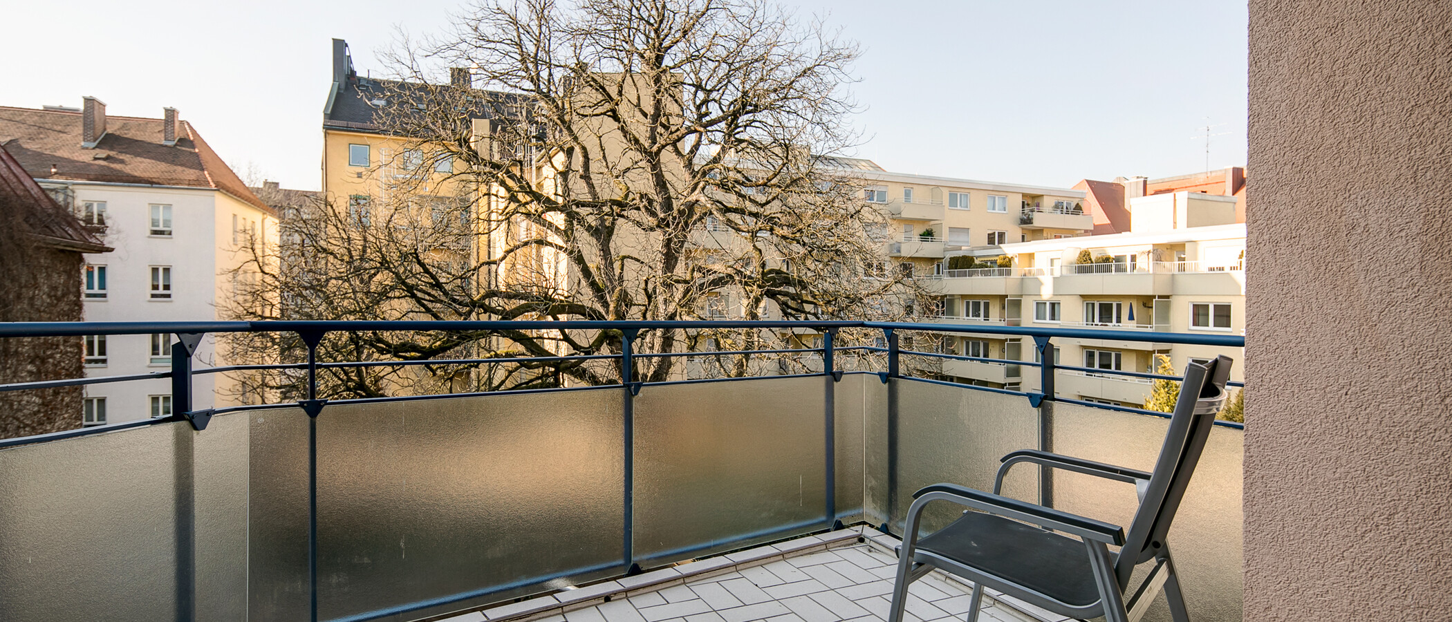 apartment München Glockenbachviertel 01 balcony 1531