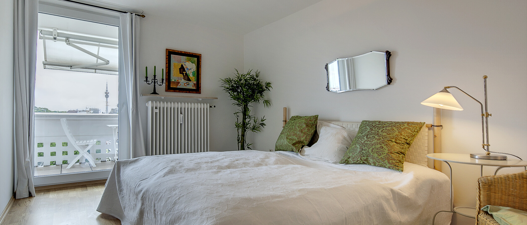 apartment München Schwabing-Nord (zw. Belgrad- & Leopoldstraße) 01 sleeping area 1541