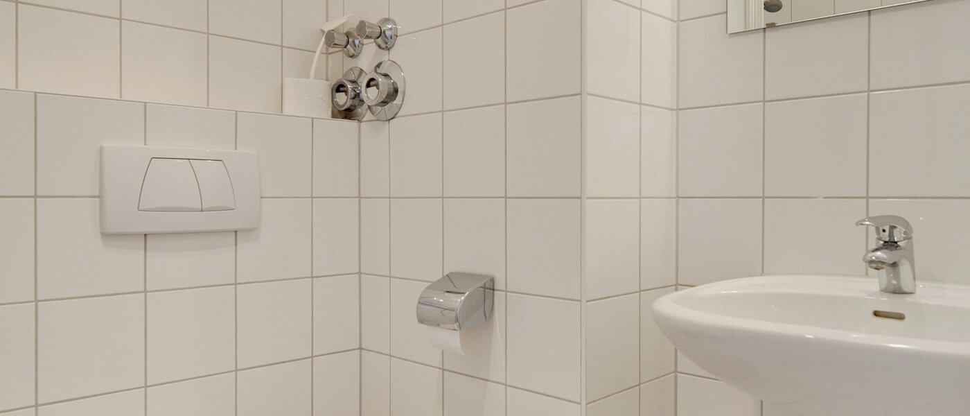 maisonette München Waldtrudering 04 2. bathroom 1557