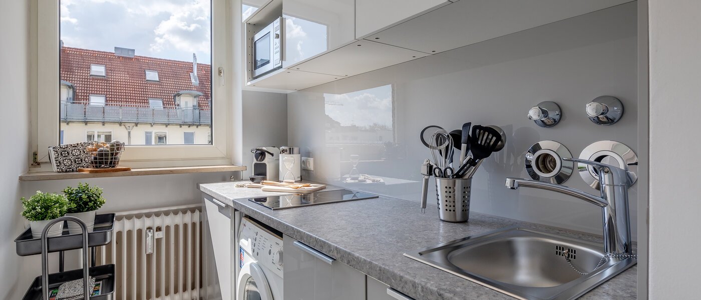 apartment München Schwabing-Georgenschwaige 01 kitchen 1561