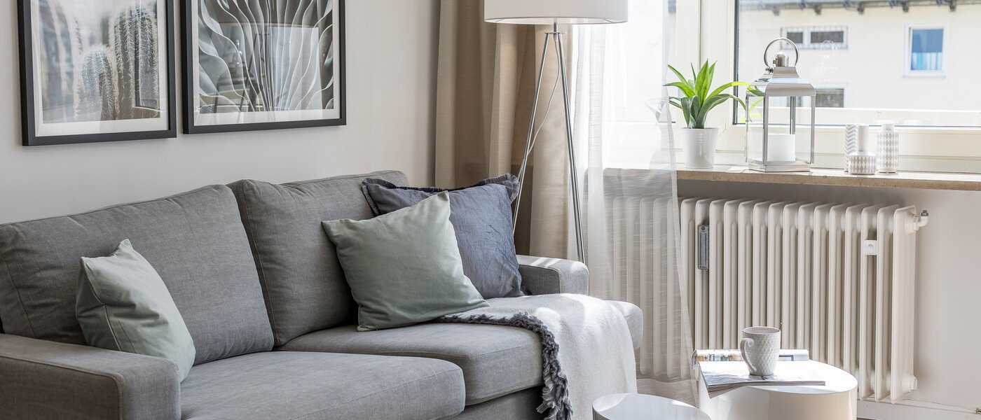 apartment München Schwabing-Georgenschwaige 02 living room 1561