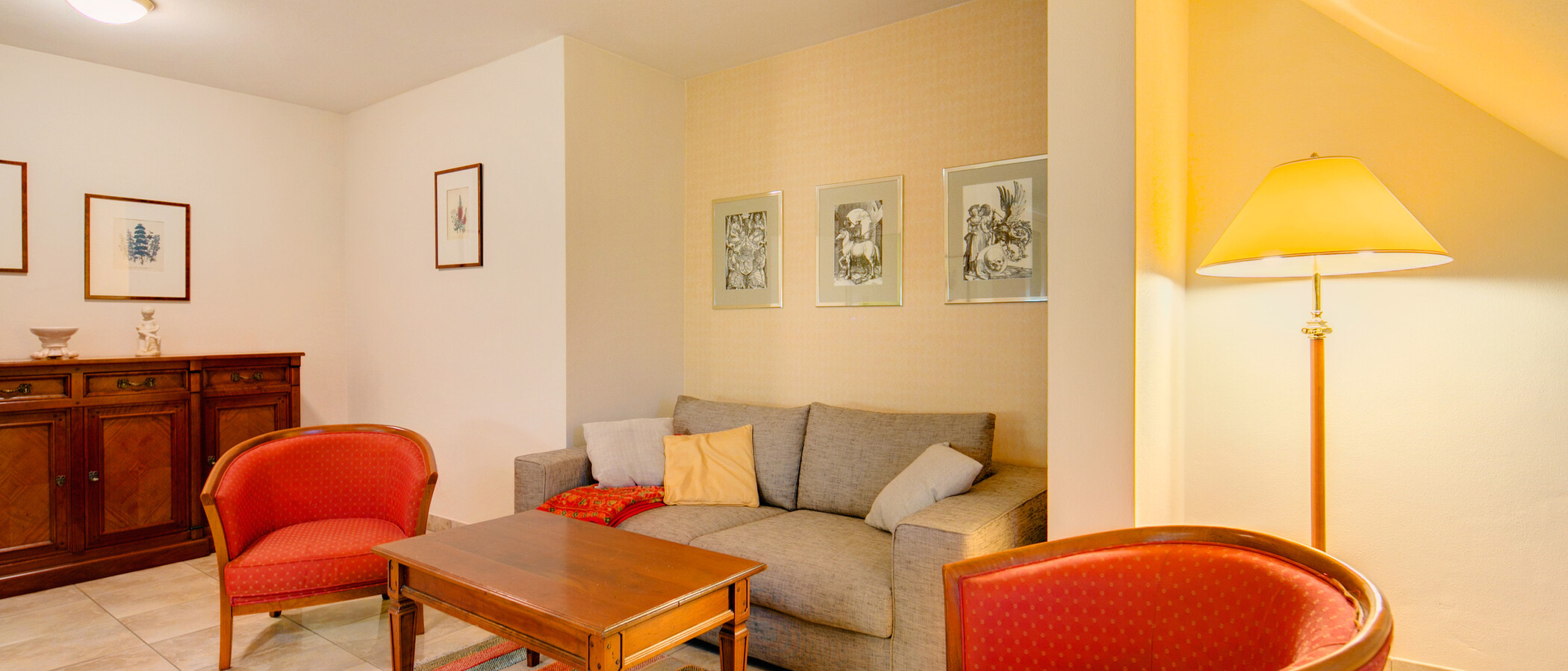 apartment München Maxvorstadt 05 living room 157