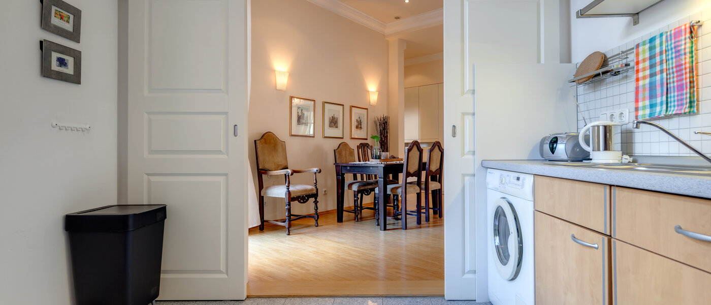 apartment München Gärtnerplatzviertel 03 kitchen 1590