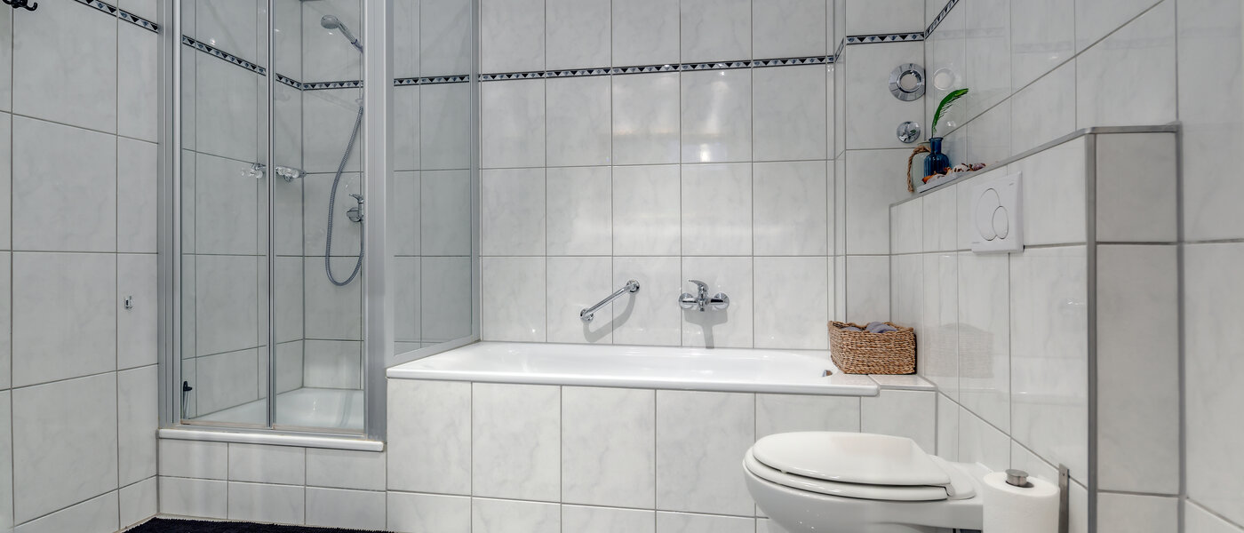 apartment München Gärtnerplatzviertel 01 bathroom 1590