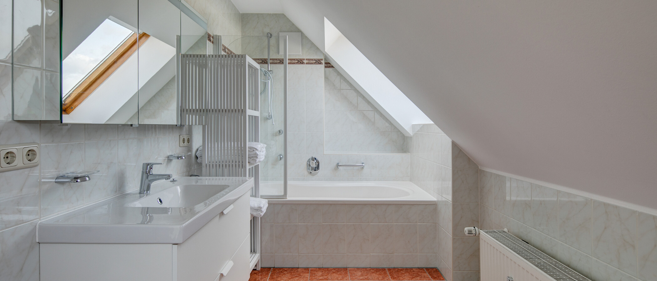 roof terrace apartment München Maxvorstadt - Westen 01 bathroom 1607