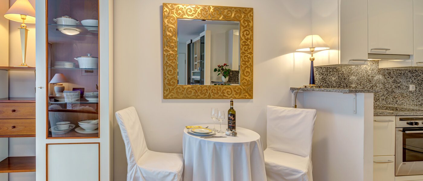 apartment München Lehel 03 living area 1615