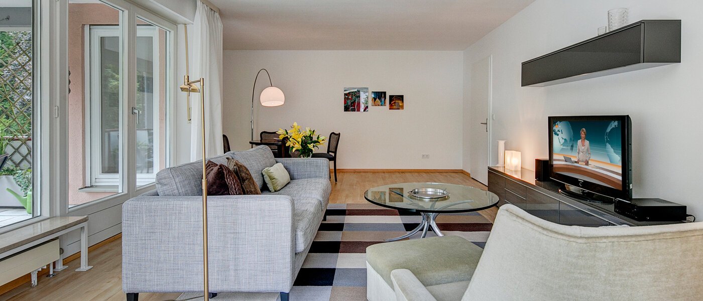 apartment München Altbogenhausen 04 living room 1627