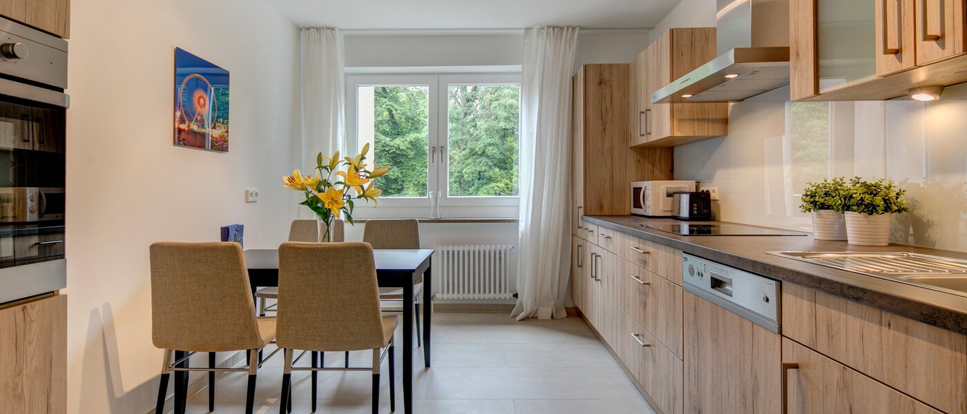 apartment München Altbogenhausen 01 kitchen 1627