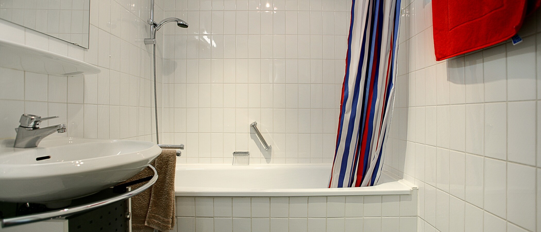 apartment München Schwabing-West (rund um den Hohenzollernplatz) 01 bathroom 1628