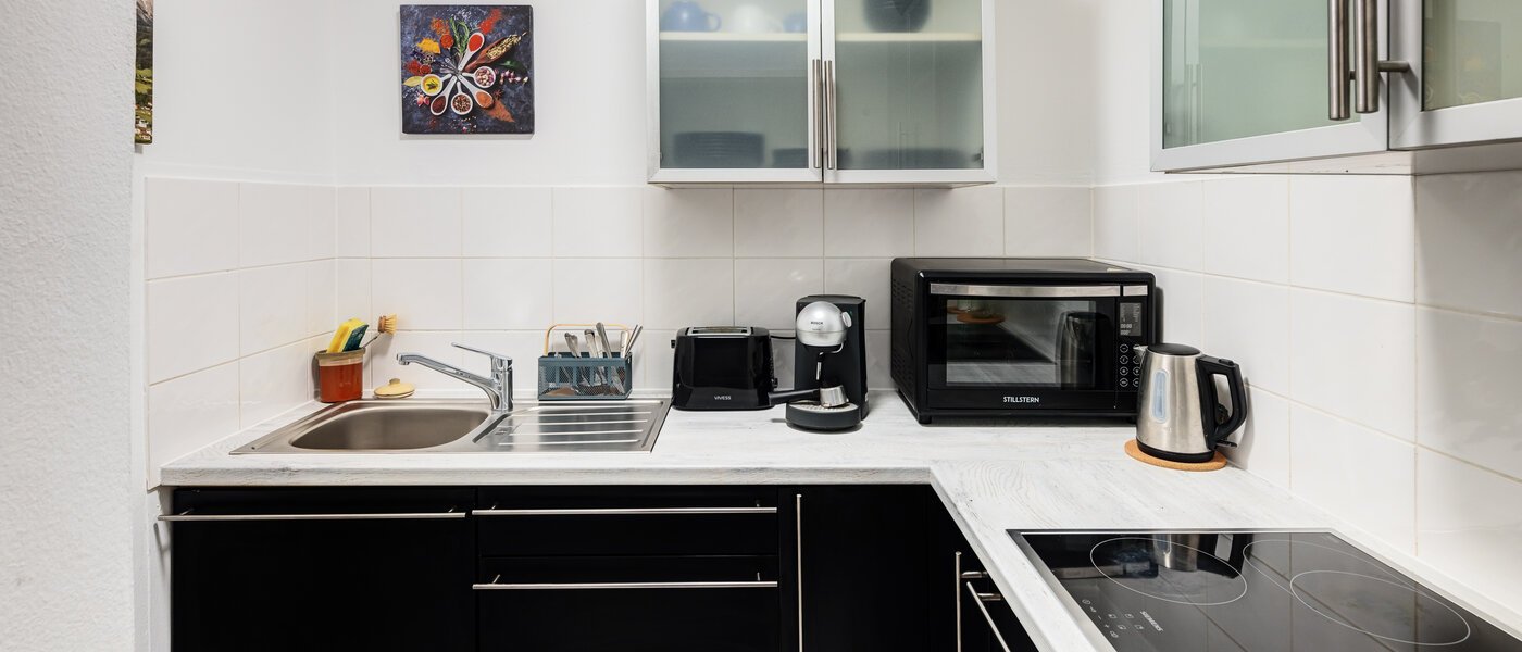apartment München Schwabing (links der Leopoldstraße) 01 kitchen 1660