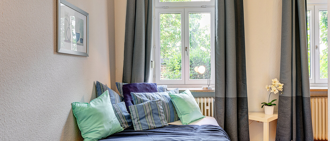 apartment München Schwabing (rechts der Leopoldstraße) 02 sleeping area 1666