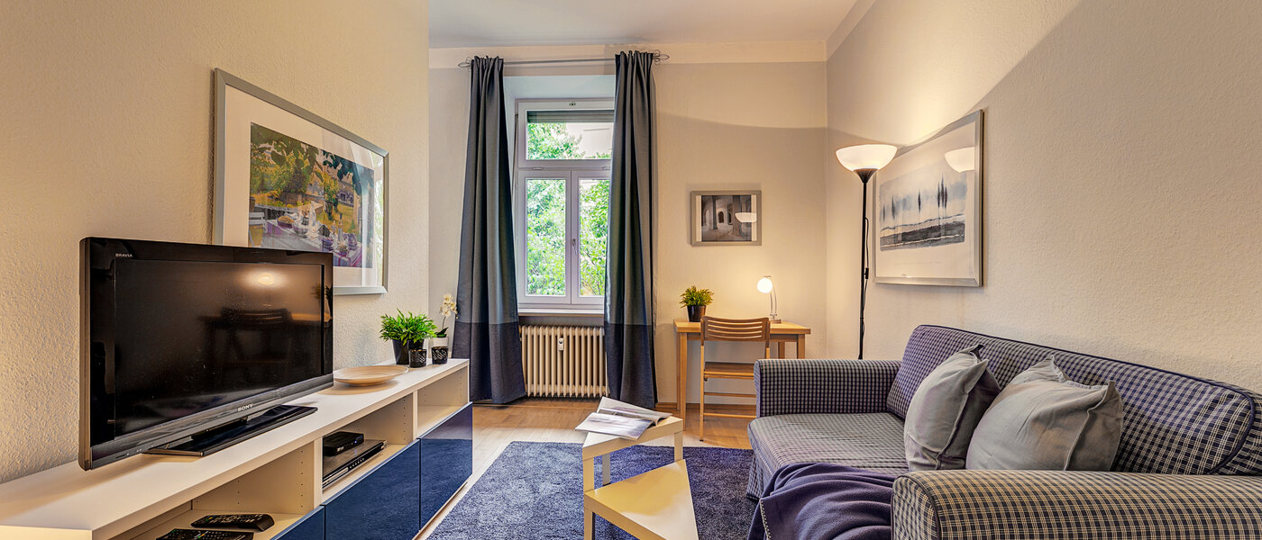 apartment München Schwabing (rechts der Leopoldstraße) 02 living area 1666