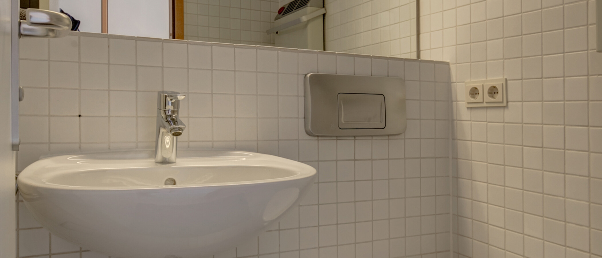 maisonette München Maxvorstadt - Museumsviertel 02 bathroom 1668