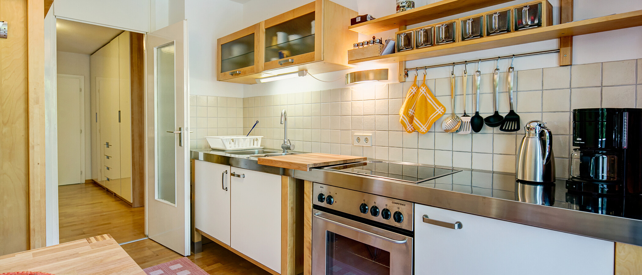 apartment München Schwabing-Nord (zw. Belgrad- & Leopoldstraße) 04 kitchen 1675
