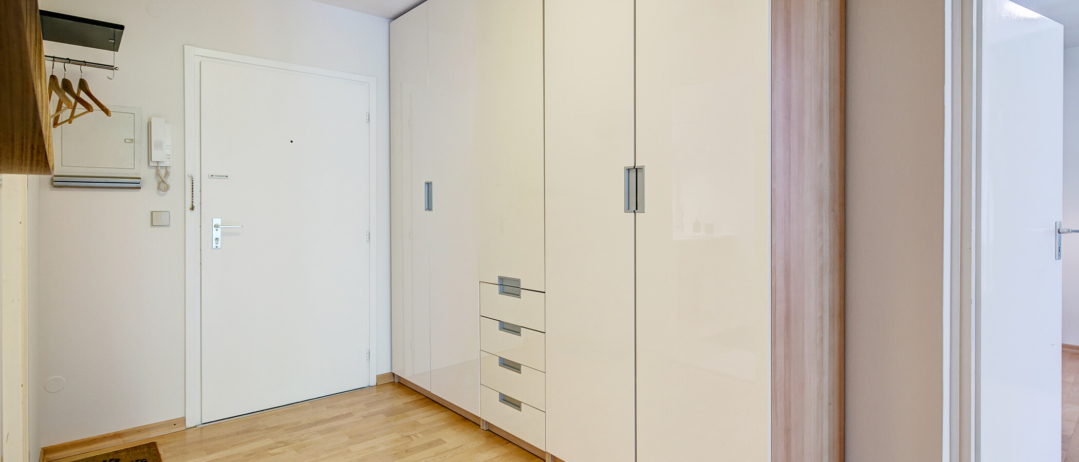apartment München Schwabing-Nord (zw. Belgrad- & Leopoldstraße) 03 hall 1675