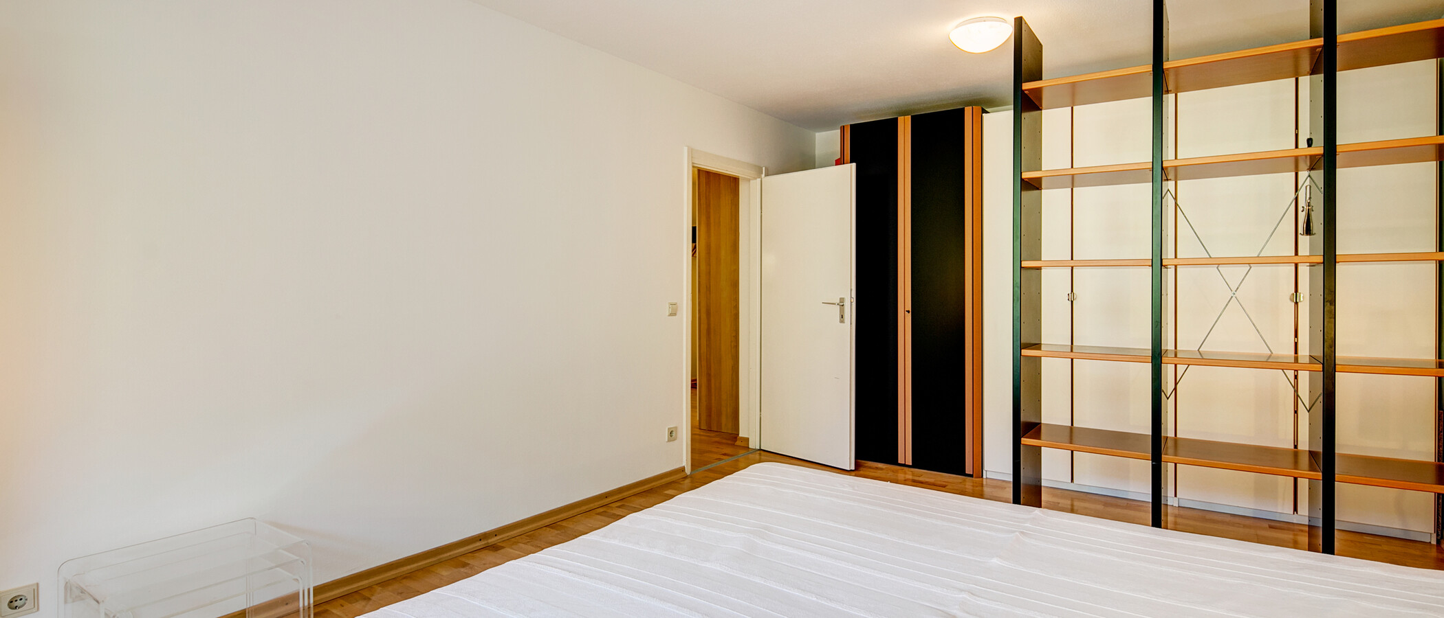 apartment München Schwabing-Nord (zw. Belgrad- & Leopoldstraße) 04 sleeping area 1675