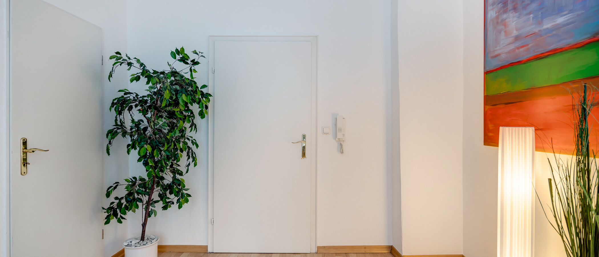 apartment München Schwabing (links der Leopoldstraße) 01 hall 1680