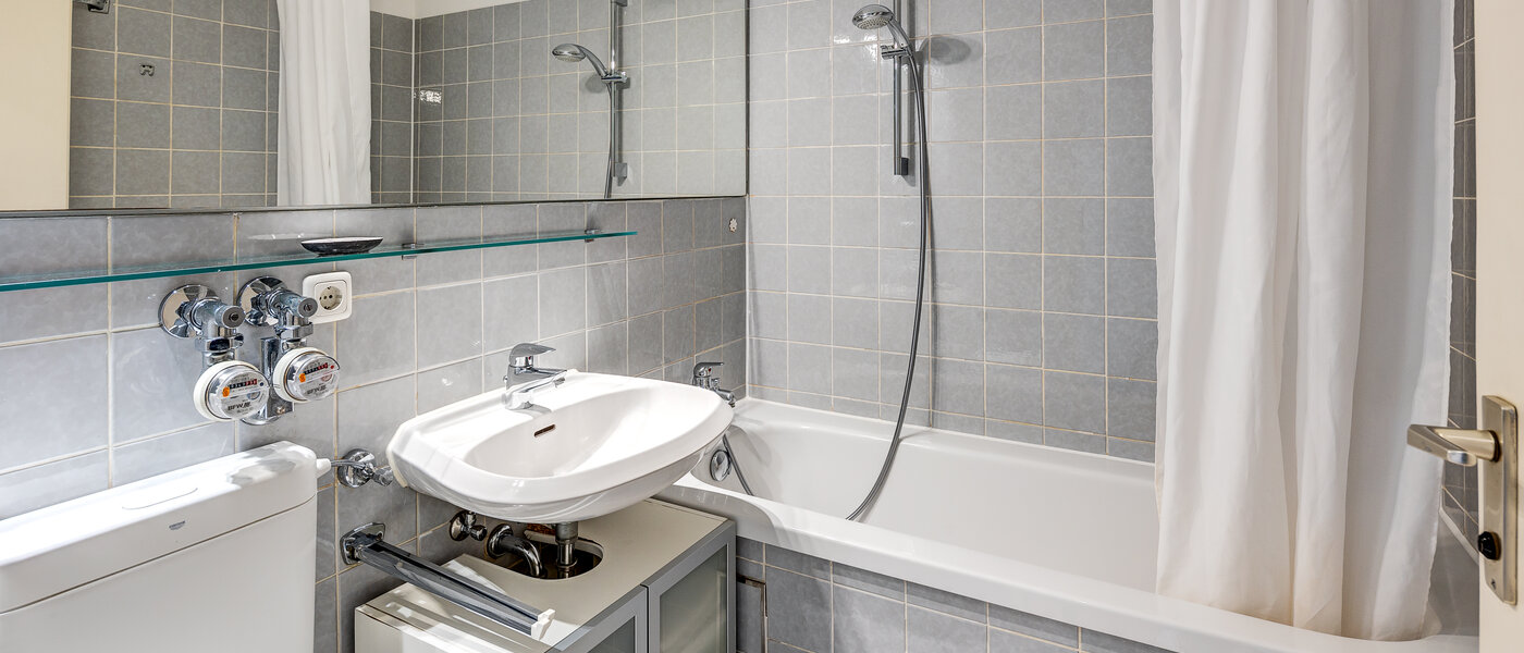 apartment München Lerchenau 01 bathroom 1729