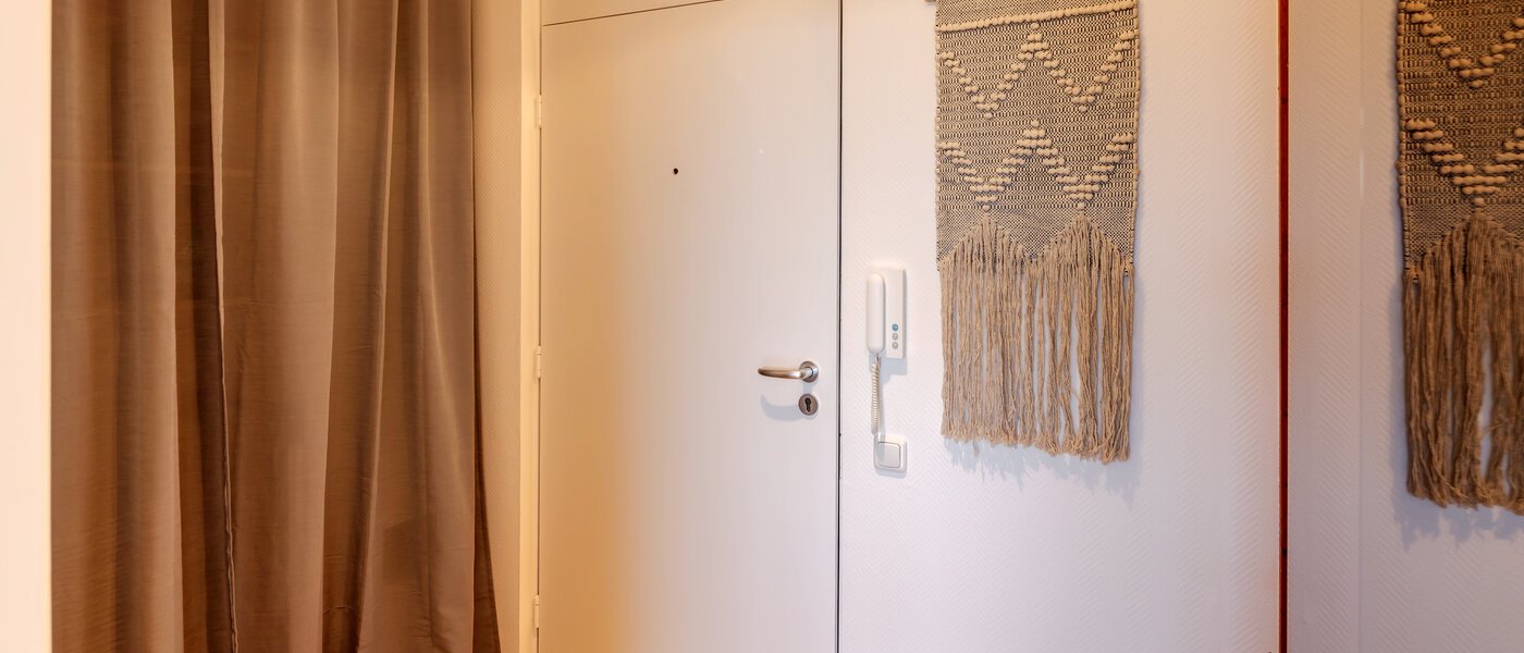 apartment München Schwabing-Nord (zw. Leopoldstraße & Englischen Garten) 02 hall 1739