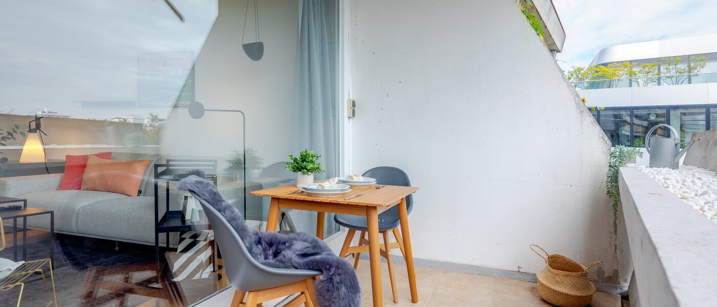 apartment München Schwabing-Nord (zw. Leopoldstraße & Englischen Garten) 02 balcony 1739