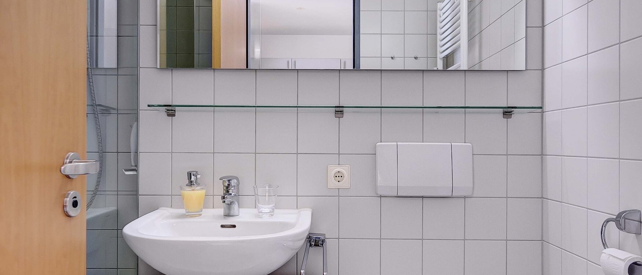 apartment München Maxvorstadt - Westen 02 bathroom 1753