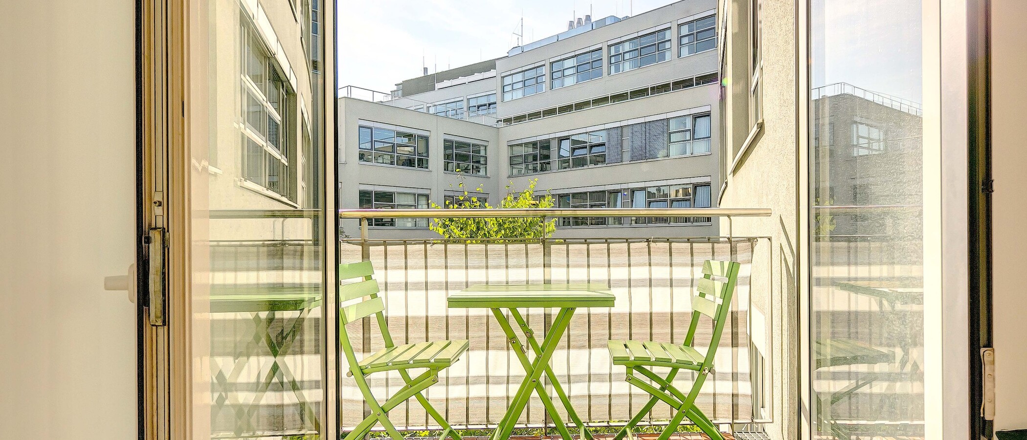 apartment München Maxvorstadt - Westen 02 balcony 1753