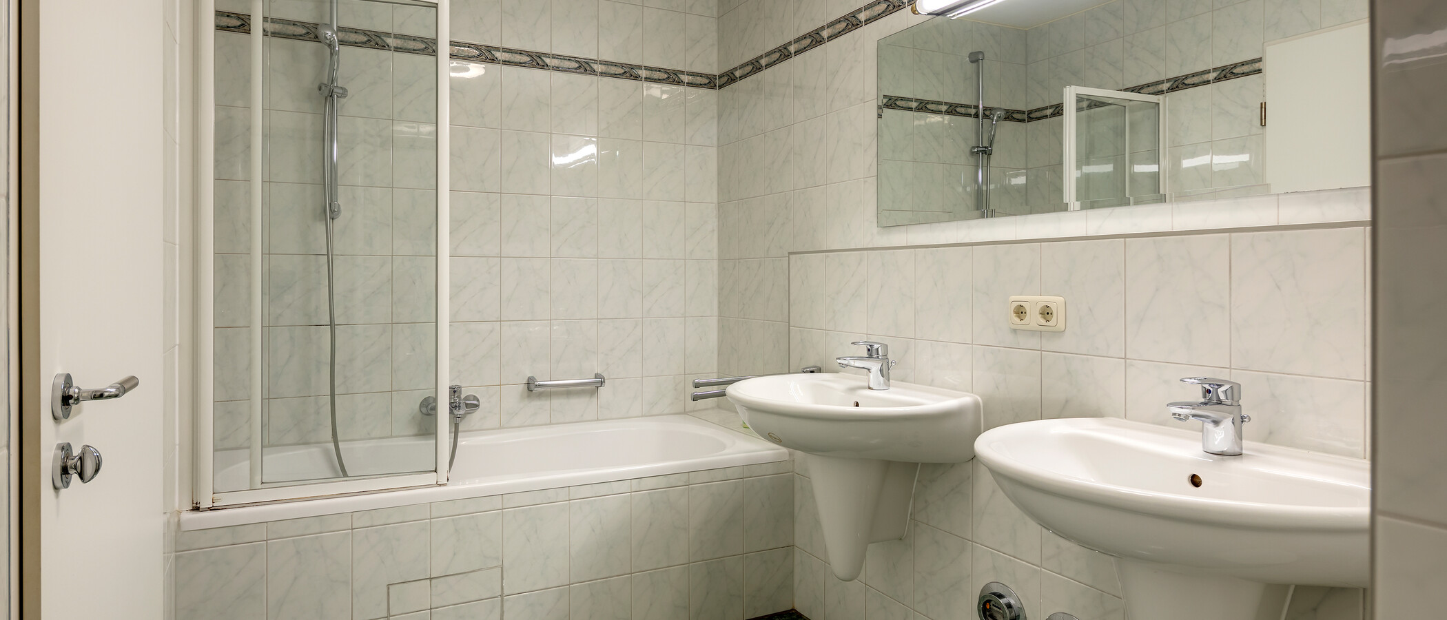 apartment München Maxvorstadt - Museumsviertel 02 bathroom 180