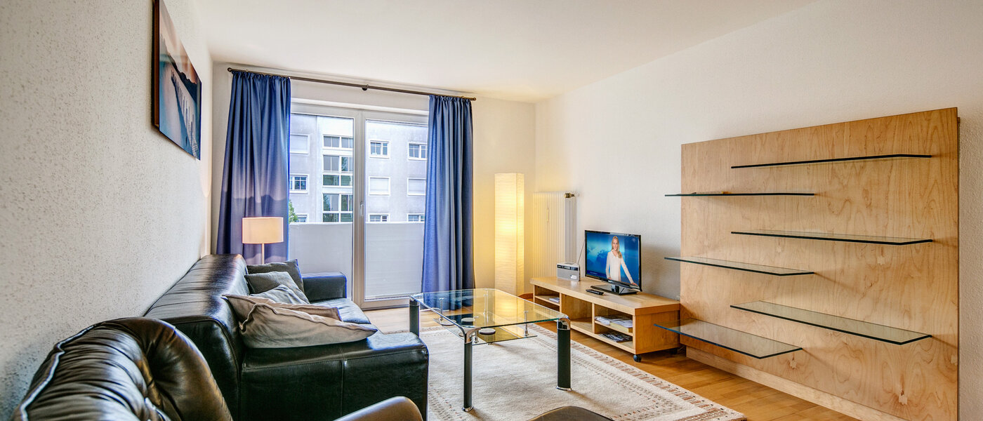apartment München Sendling 02 living room 1814