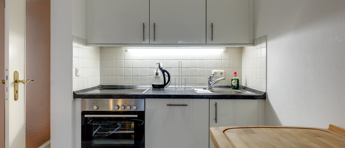 apartment München Berg am Laim 03 kitchen 1827