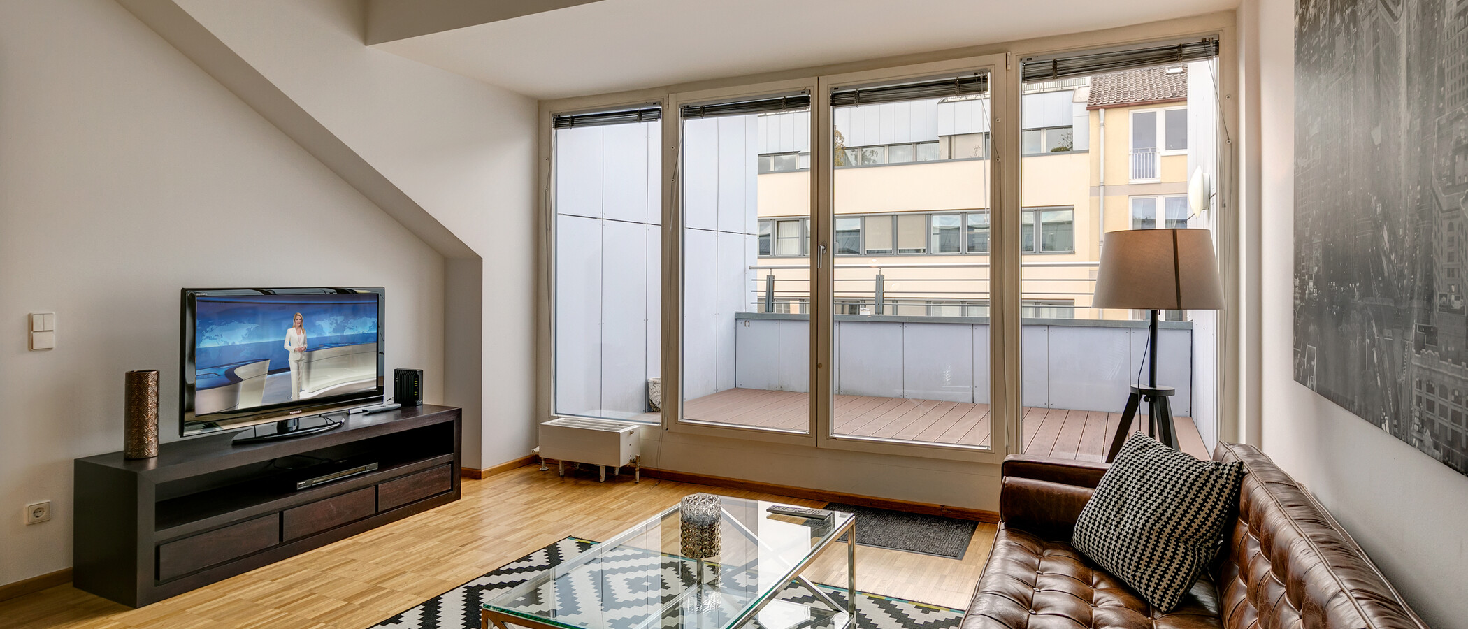 roof terrace apartment München Maxvorstadt - Museumsviertel 05 living room 2