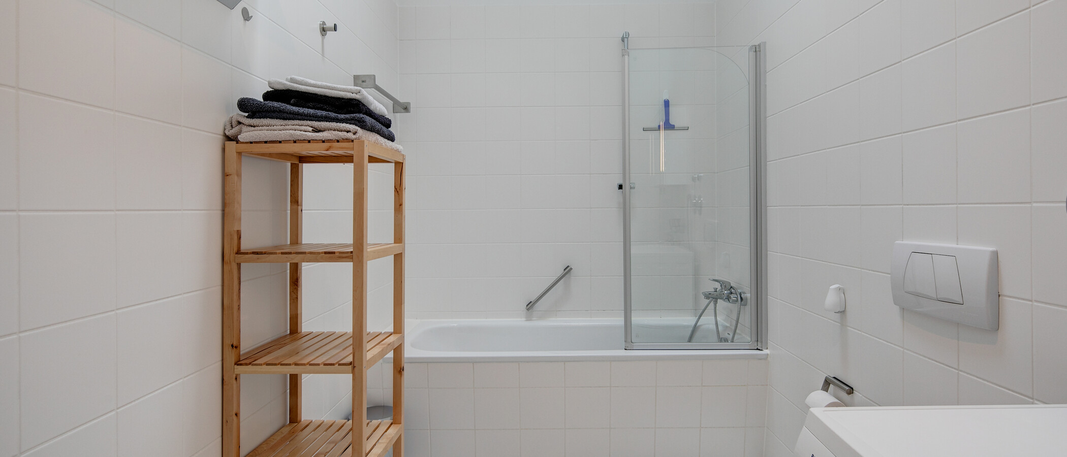 roof terrace apartment München Maxvorstadt - Museumsviertel 02 bathroom 2