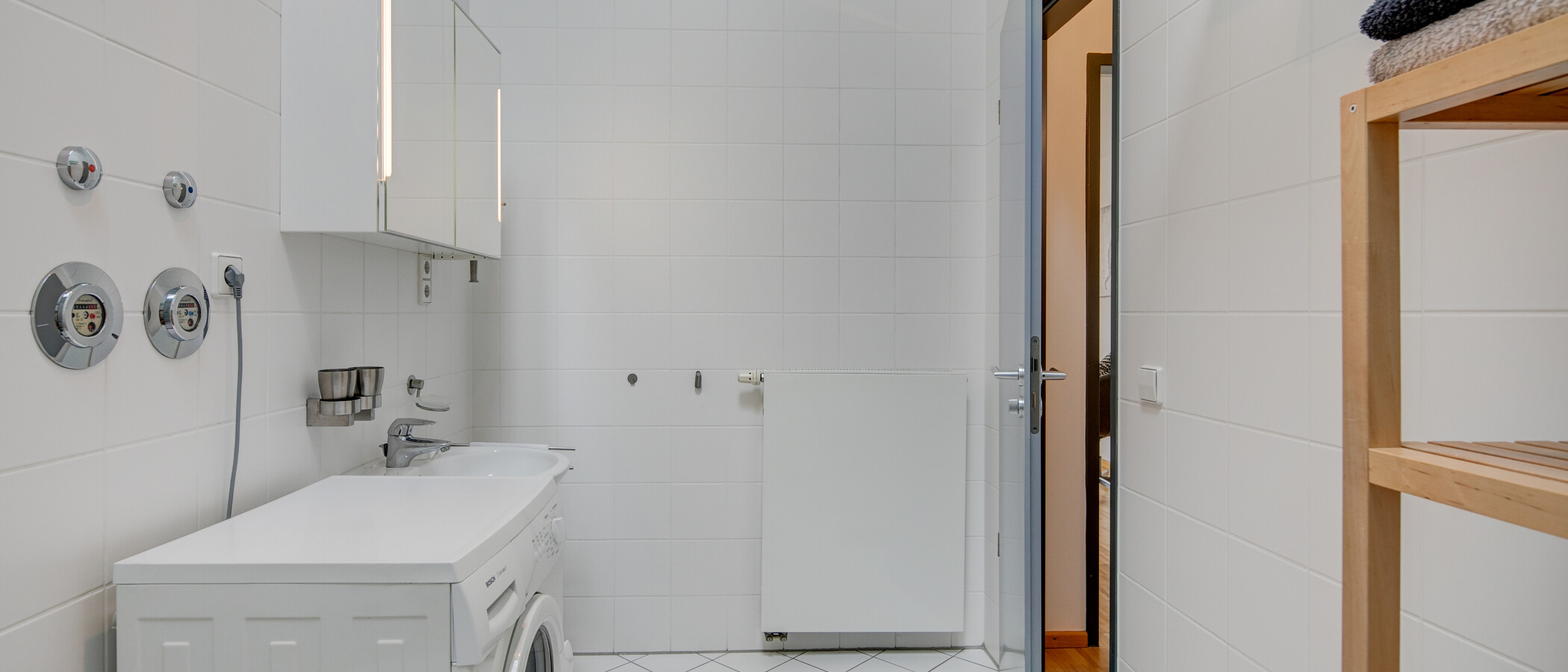roof terrace apartment München Maxvorstadt - Museumsviertel 03 bathroom 2