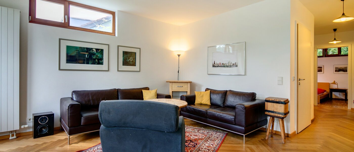 apartment München Großhadern 01 living room 2051