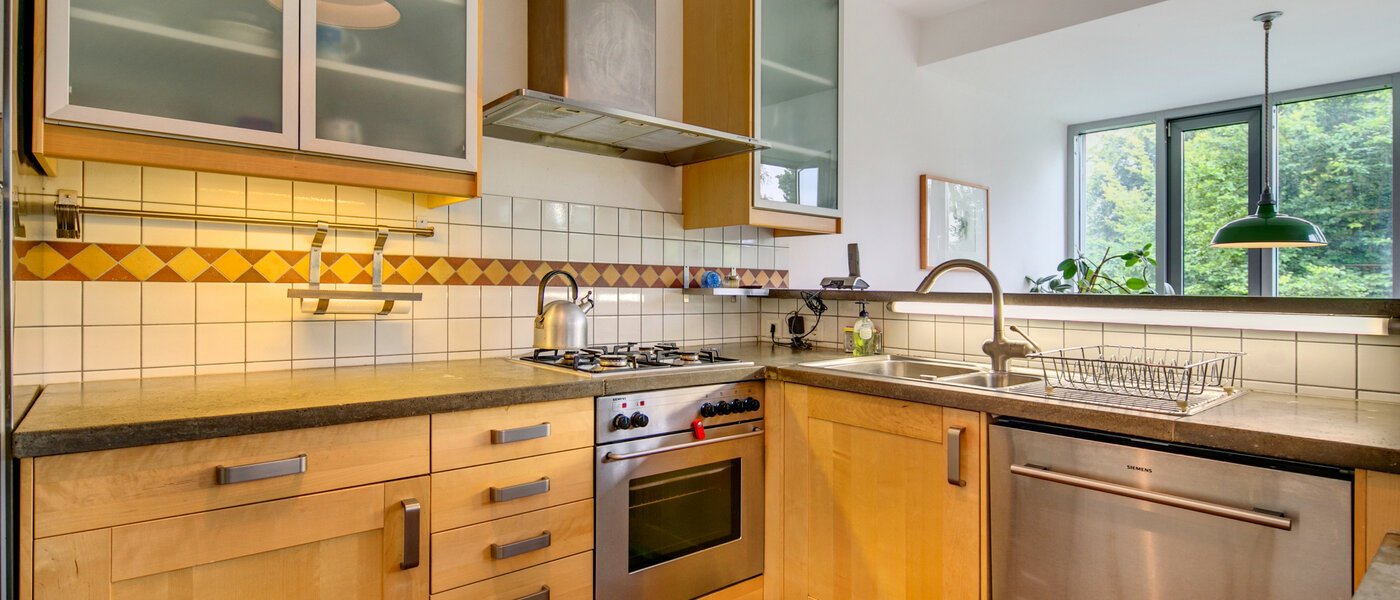 apartment München Großhadern 02 kitchen 2051