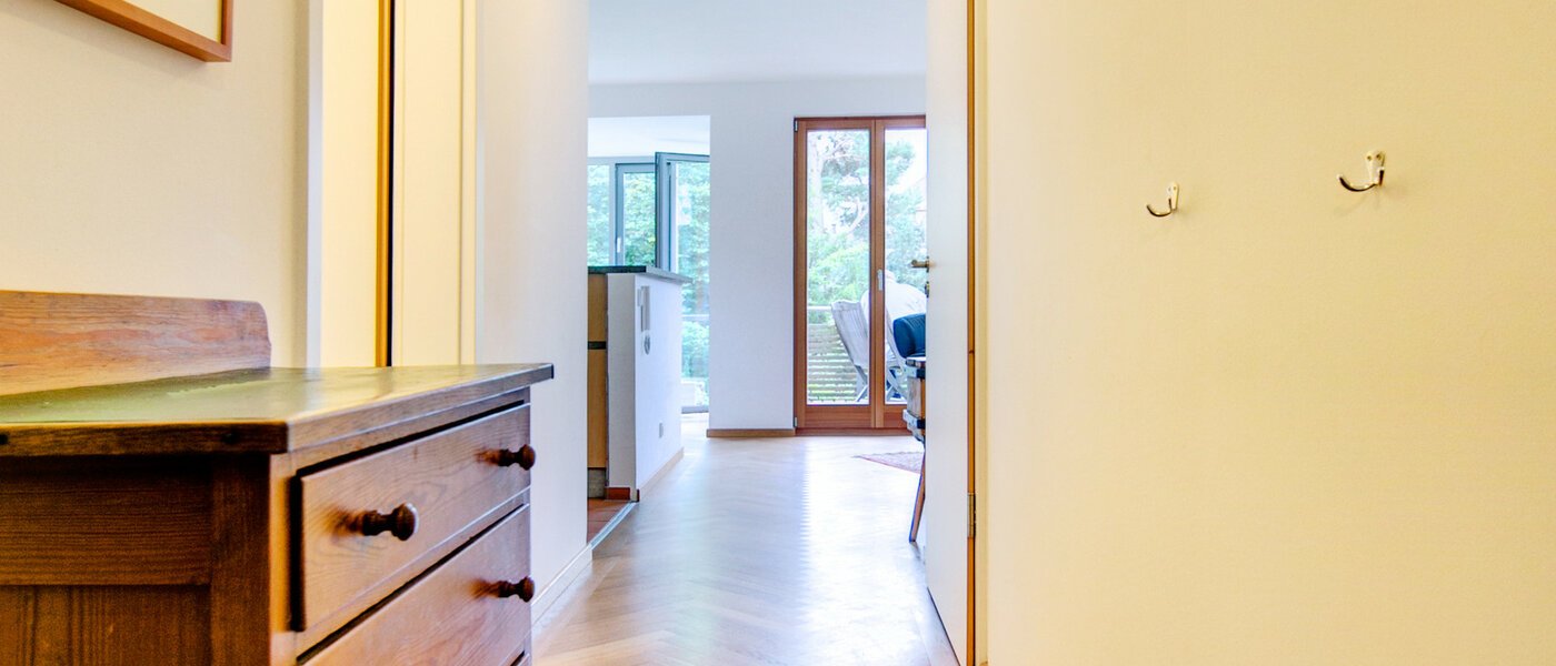 apartment München Großhadern 02 hall 2051