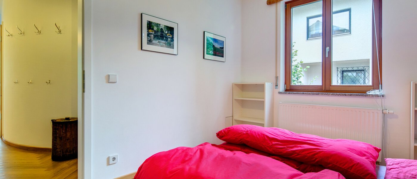 apartment München Großhadern 02 sleeping area 2051