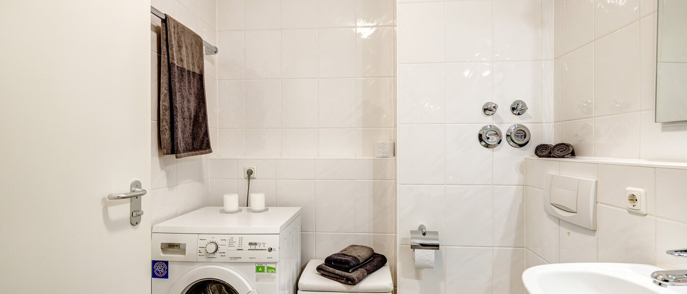 apartment München Johanneskirchen 03 bathroom 2079