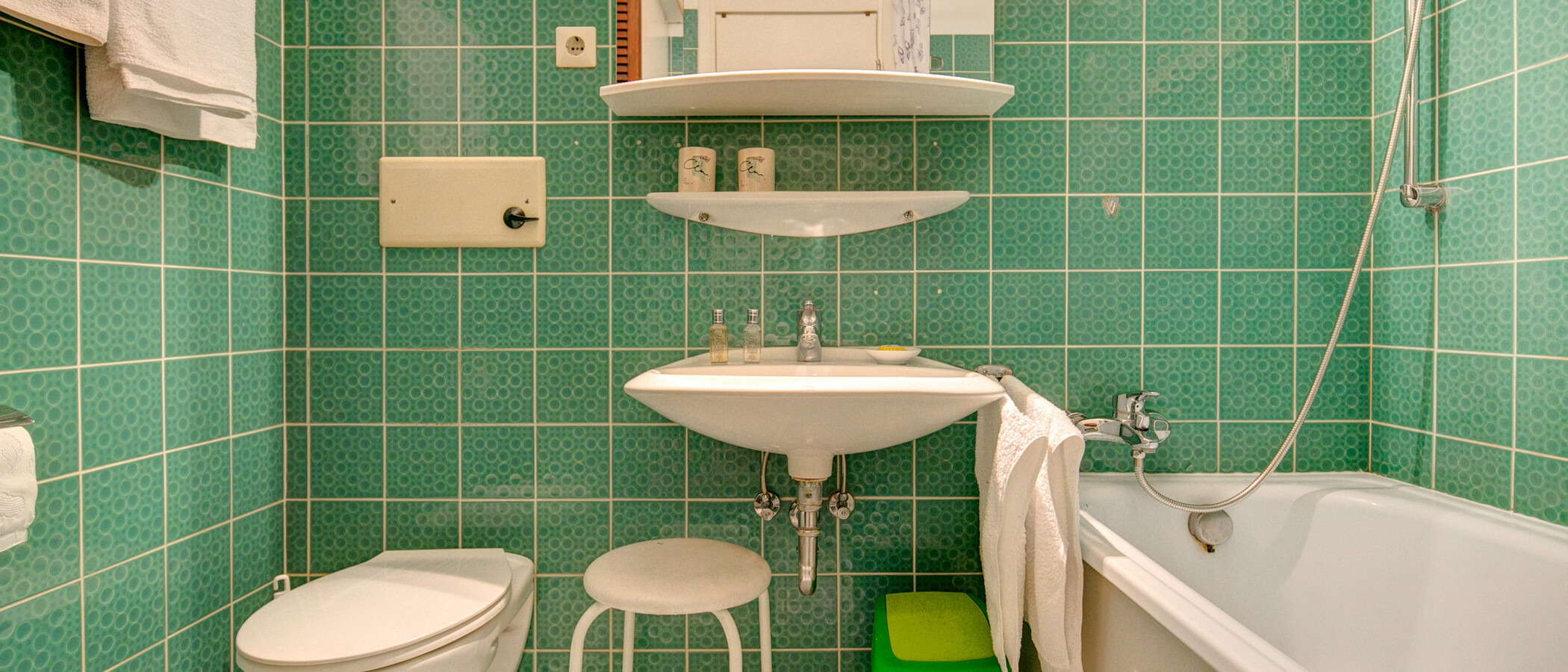 apartment München Mittersendling 02 bathroom 2140