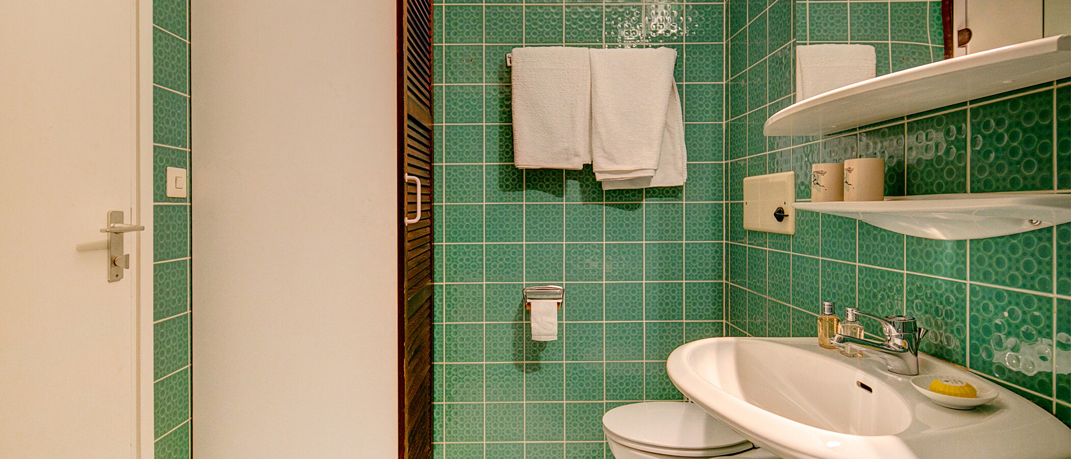 apartment München Mittersendling 03 bathroom 2140