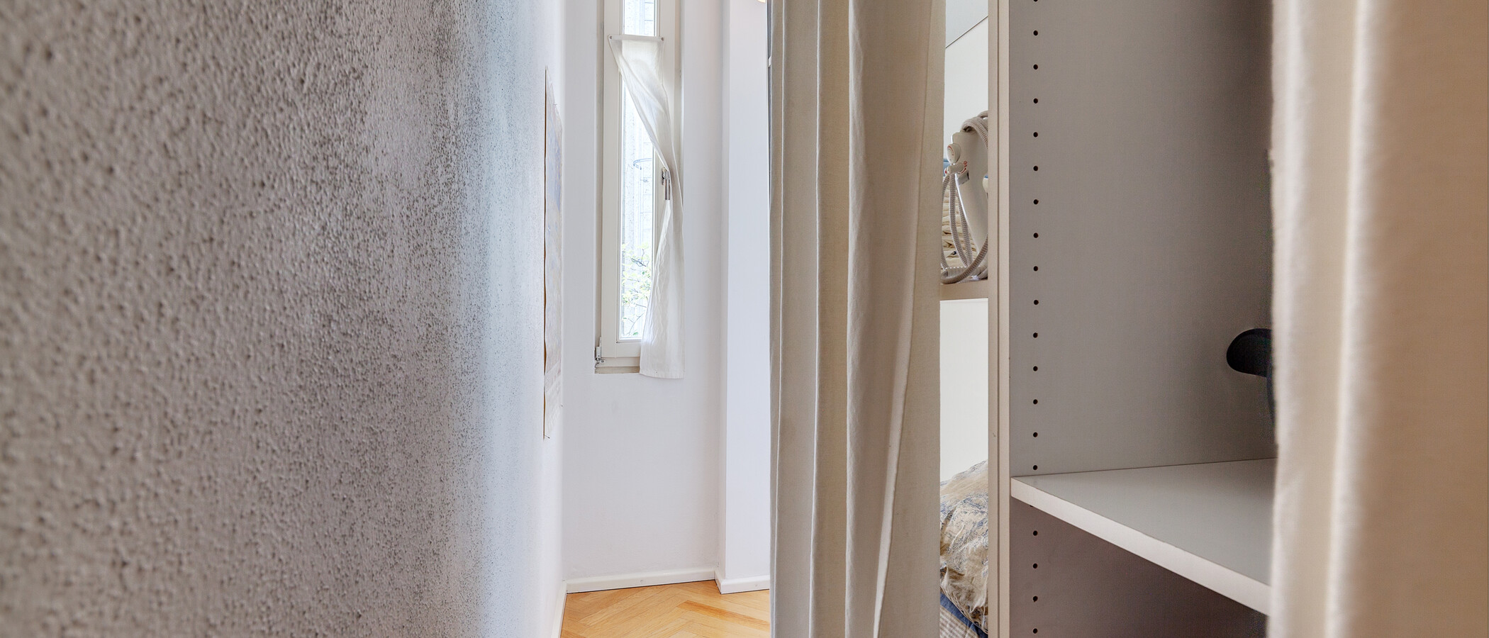 apartment München Altstadt 02 dressing room 218