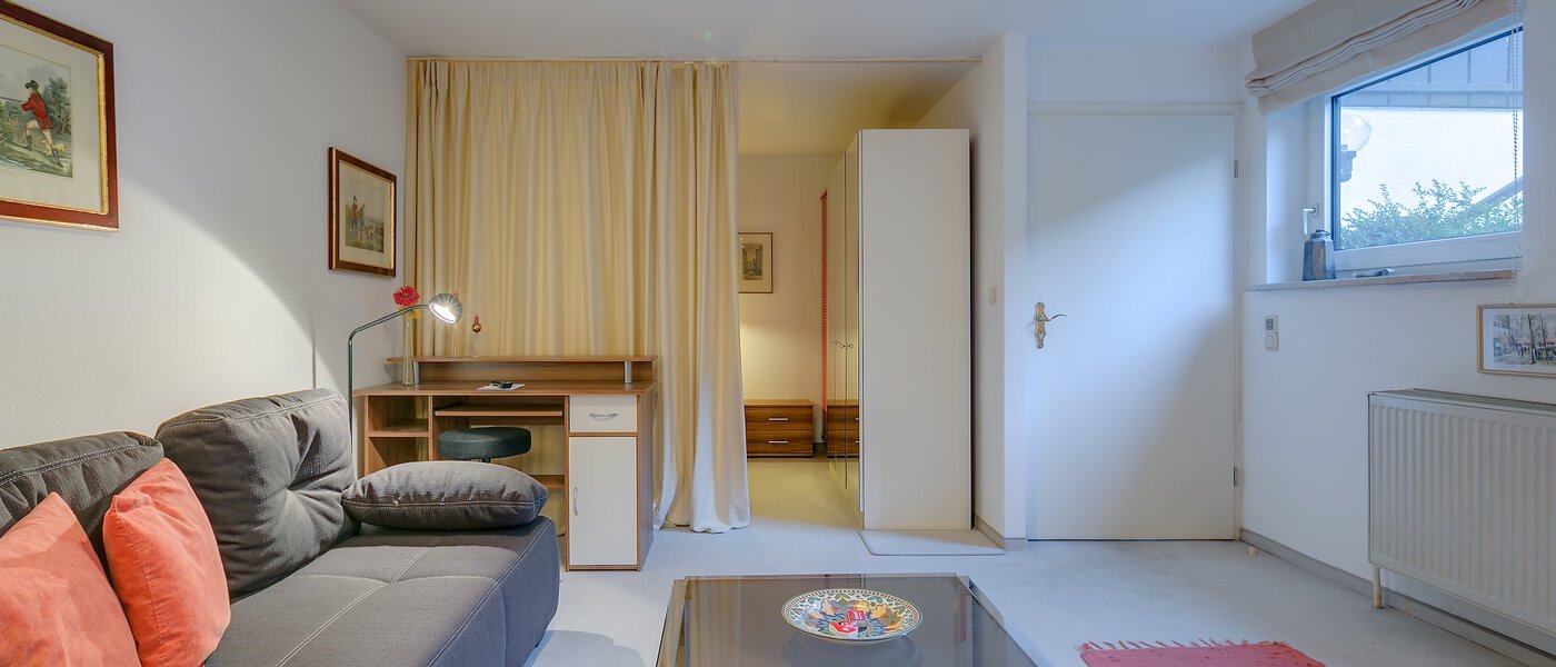 basement apartment Pullach im Isartal 02 living room 2191