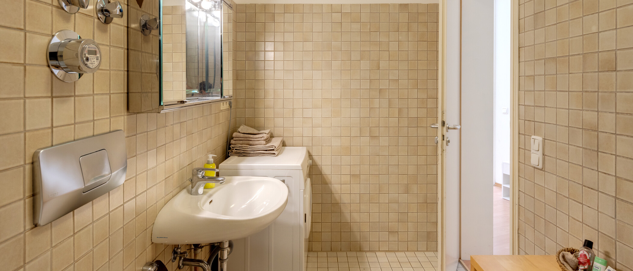 apartment München Schwabing-West (rund um den Hohenzollernplatz) 02 bathroom 2225